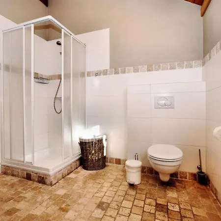 Rustic In Halleux 度假居 Ennal