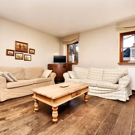 Rustic In Halleux Ennal